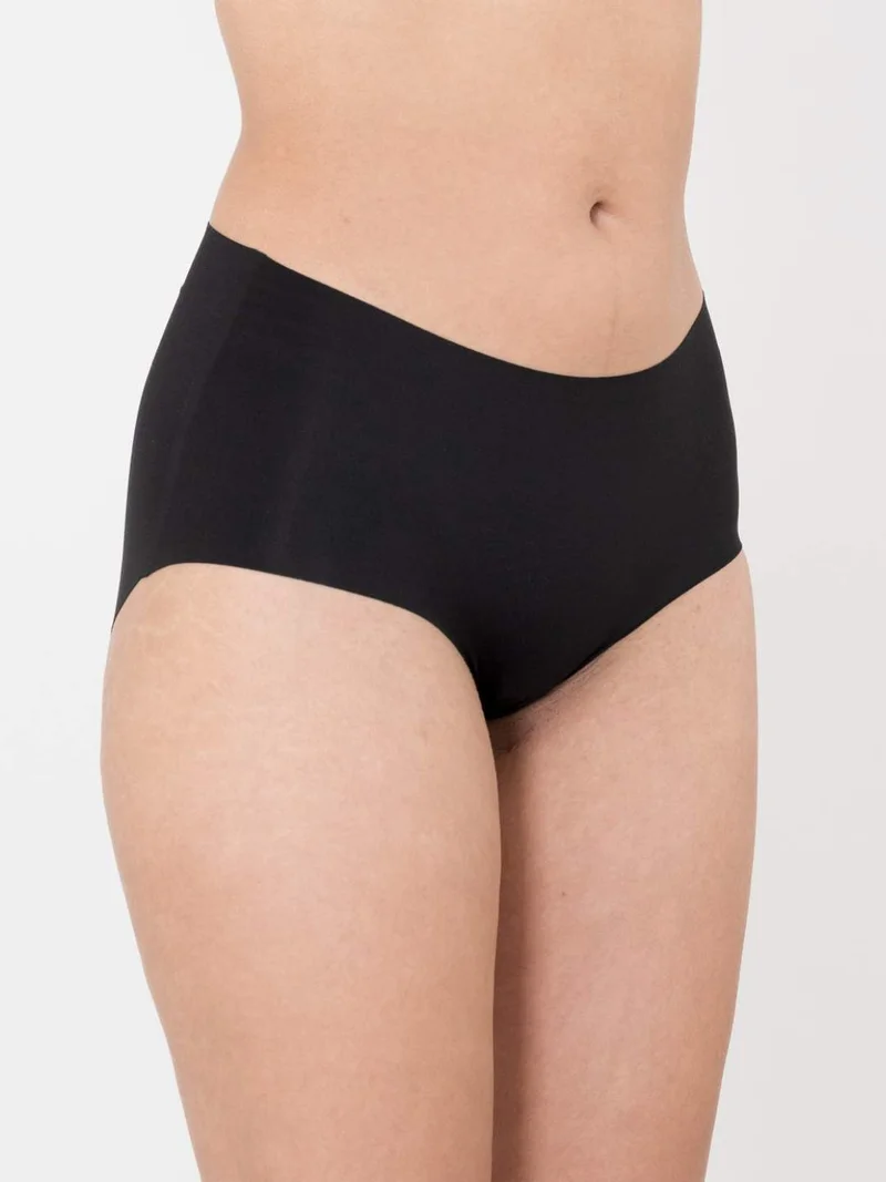 Shapercult Store Skyn Seamless Panty in Black for Women